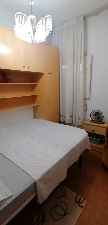 Mary'S Rooms Low Cost Valencia Luaran gambar